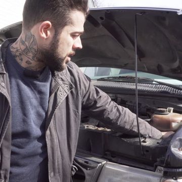 Ford Van E-350 Econoline Diesel – PCM & IDM Modules Location, Removal
